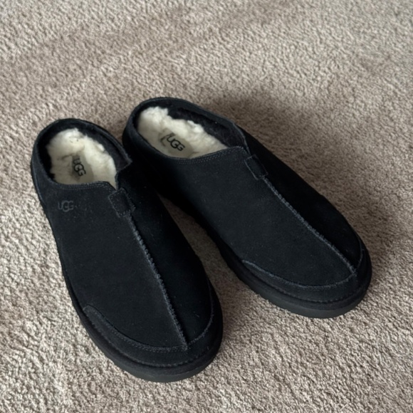 UGG Classic Slip-On Black US Size 10. New, Original main image 4